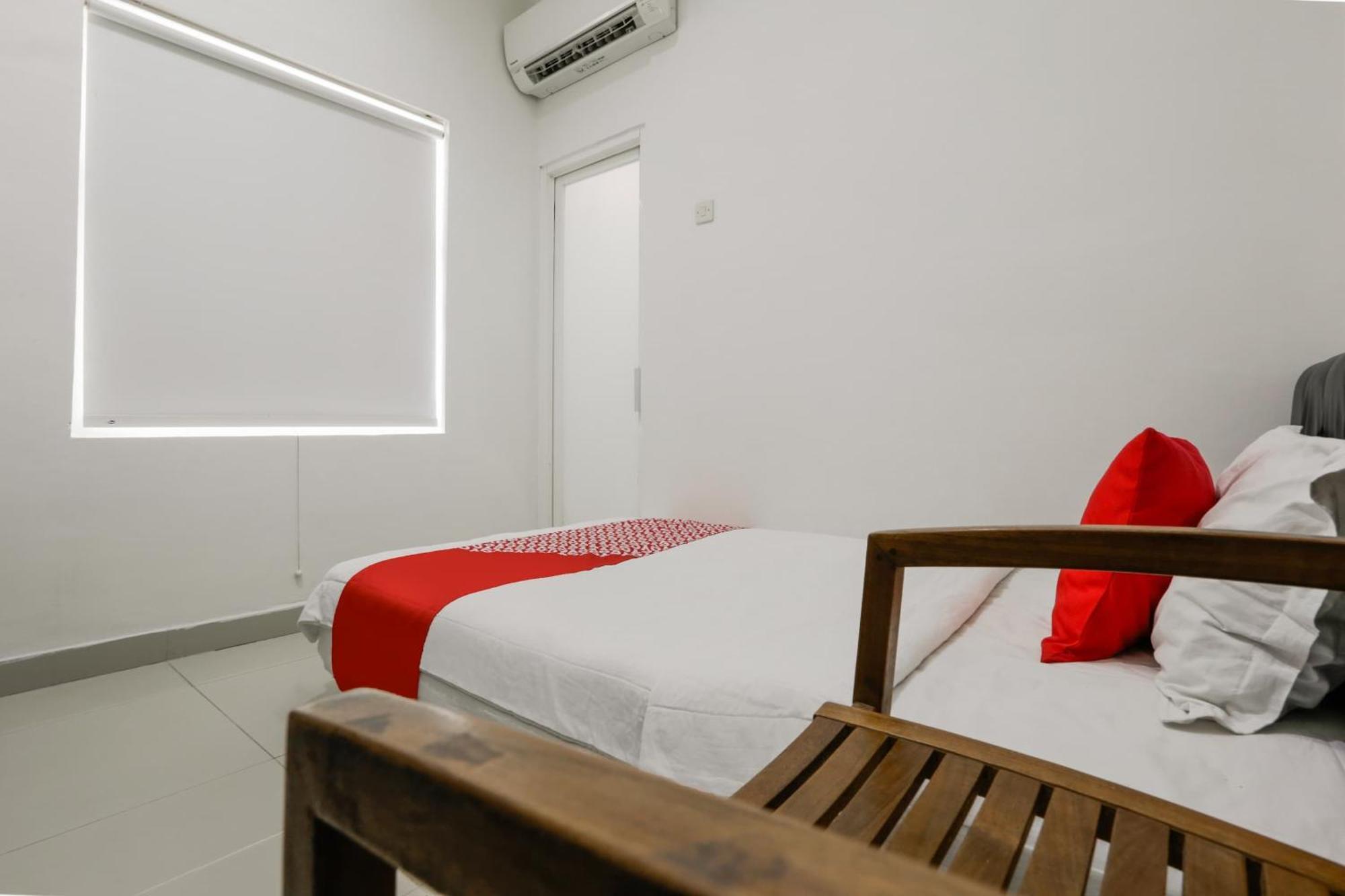 Super Oyo 3838 Tamansari Guest House Solo Exterior foto
